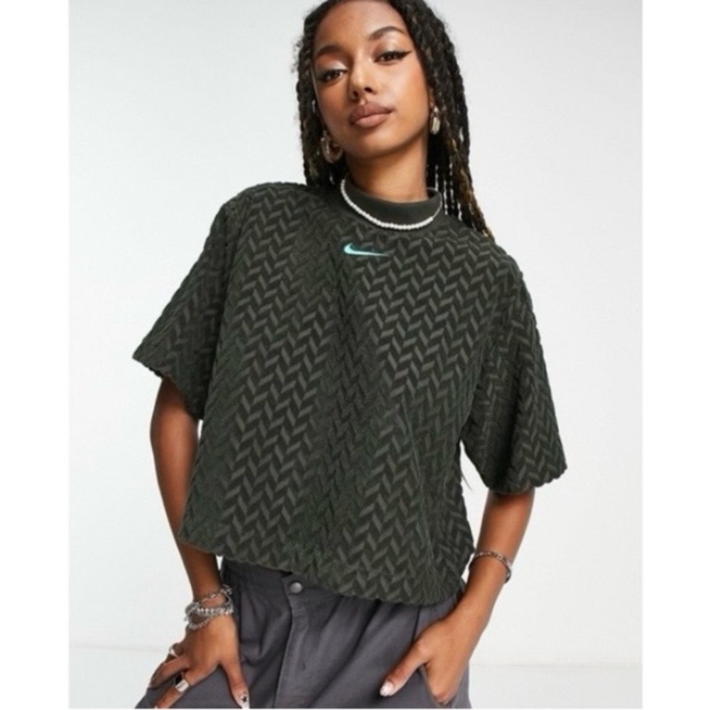 NIKE ✔️ Jacquard Boxy Top